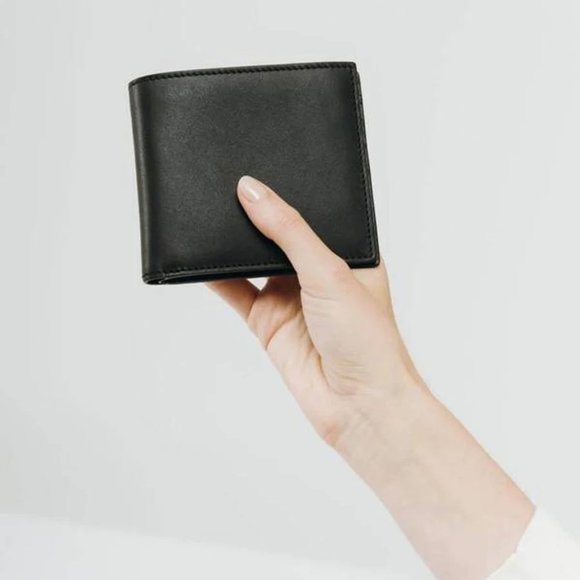 BAGGU Other - Baggu NWT Black Leather Bifold Wallet